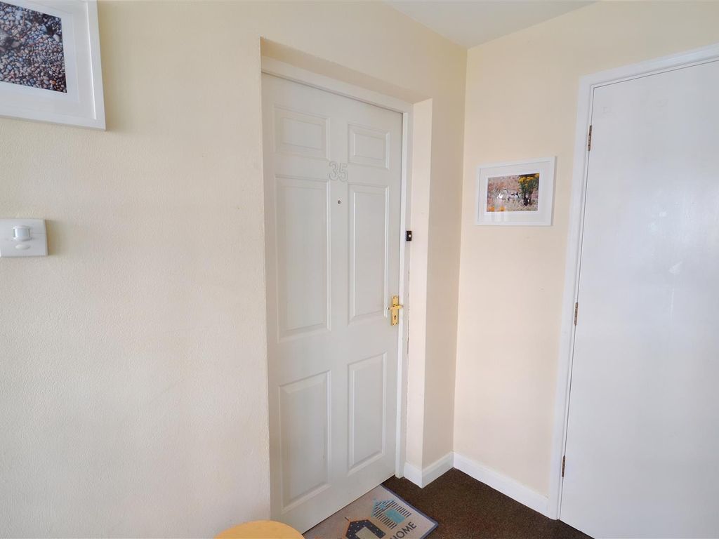 2 bed flat for sale in Puffin Way, Broad Haven, Haverfordwest SA62, £180,000