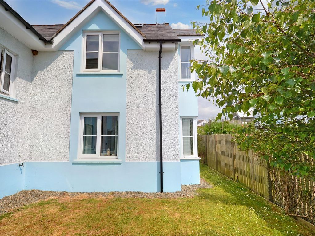 2 bed flat for sale in Puffin Way, Broad Haven, Haverfordwest SA62, £180,000