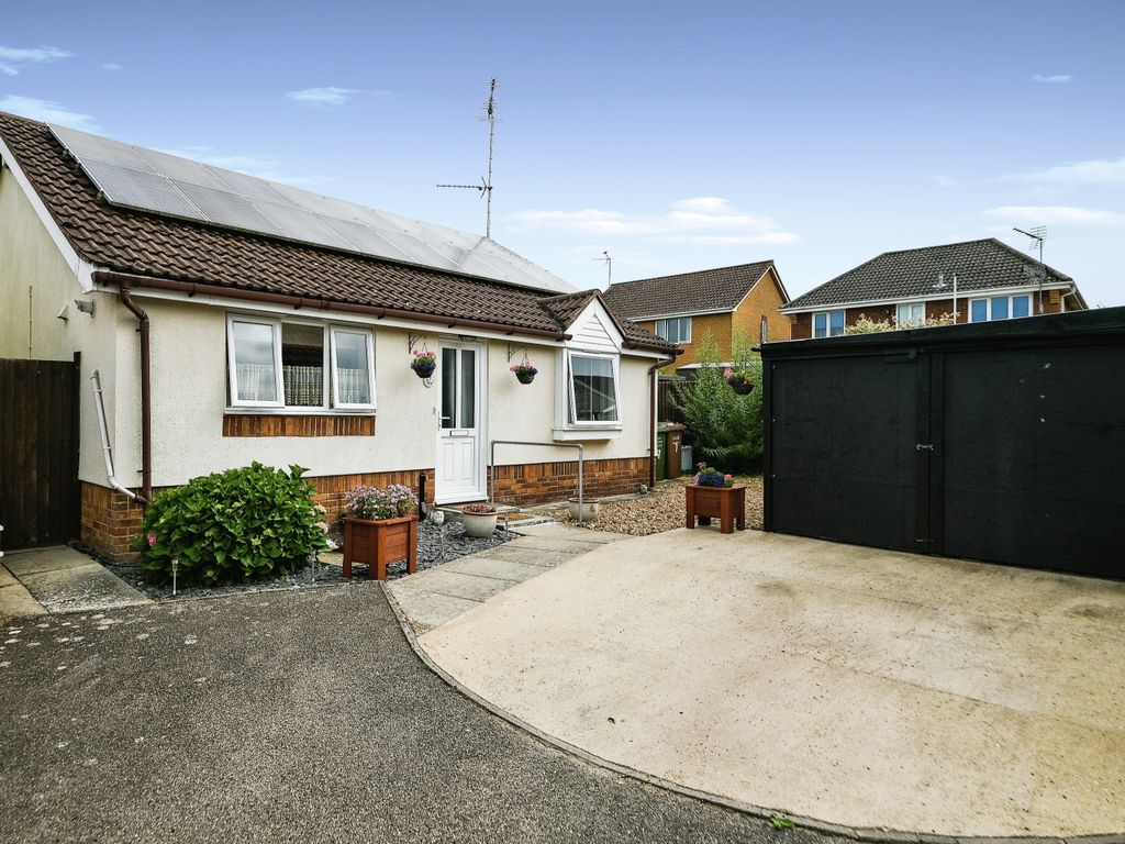 3 bed bungalow for sale in Pell Place, West Winch, King's Lynn, Norfolk PE33, £180,000