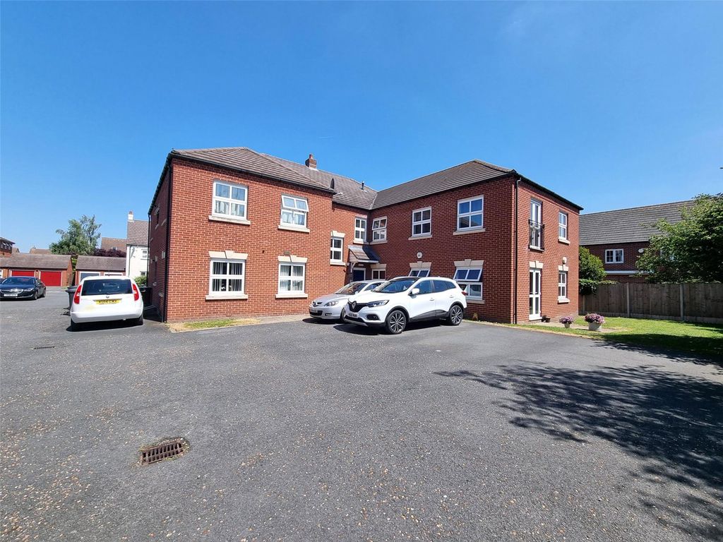 2 bed flat for sale in Horner Avenue, Fradley, Lichfield, Staffordshire WS13, £110,000