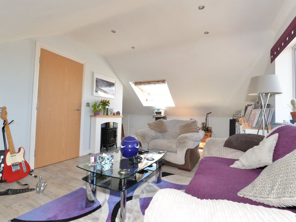 1 bed flat for sale in Magnolia House, Ashley, New Milton BH25, £175,000