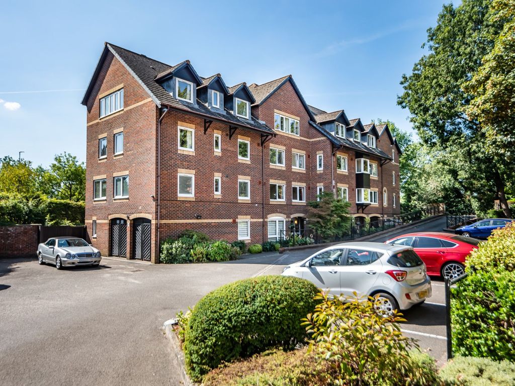 1 bed flat for sale in Wood Lane, Masters Court Wood Lane HA4, £199,950