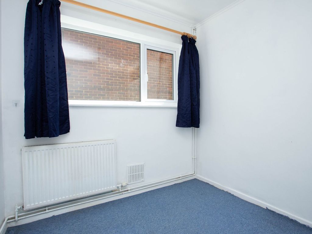 2 bed flat for sale in Mill Lane, Harbledown CT2, £200,000