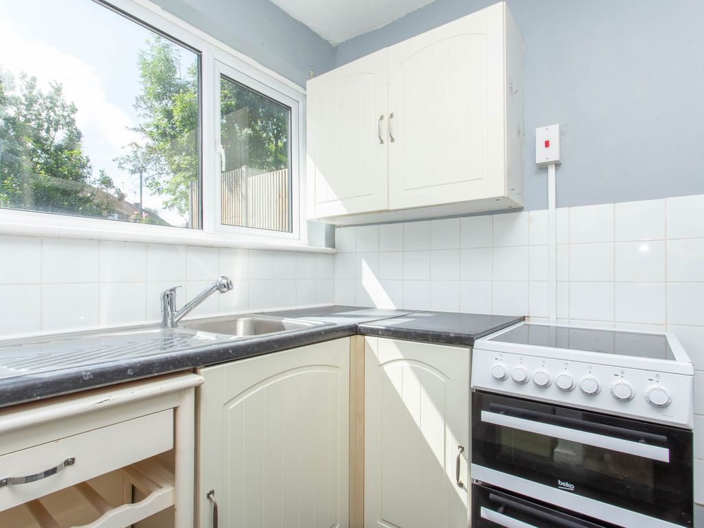 2 bed flat for sale in Mill Lane, Harbledown CT2, £200,000