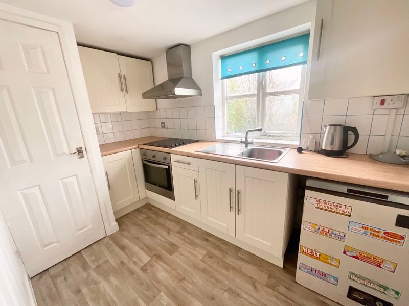 1 bed flat for sale in Stafford Street, Stone ST15, £80,000