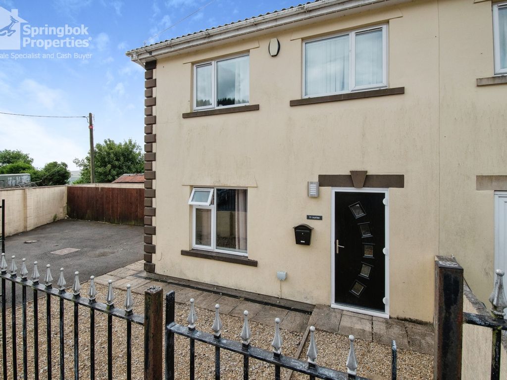 3 bed semi-detached house for sale in Tonypandy, Tonypandy, Mid Glamorgan CF40, £135,000