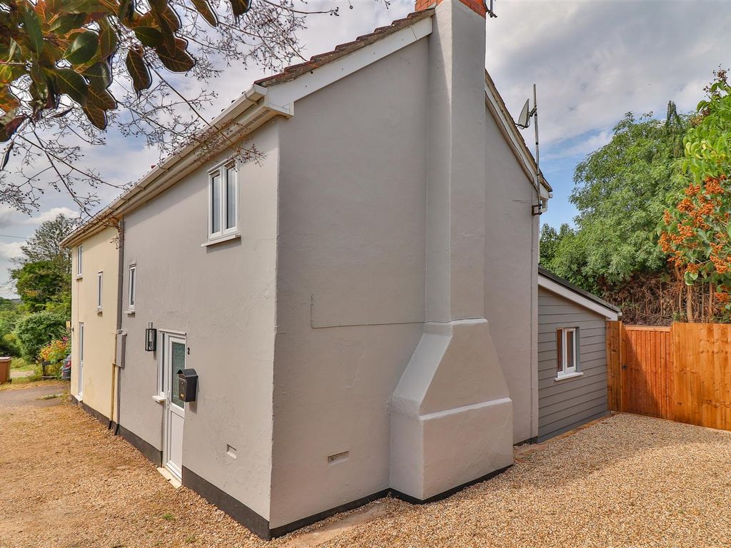 2 bed cottage for sale in Rockalls Road, Polstead, Colchester, Essex CO6, £250,000
