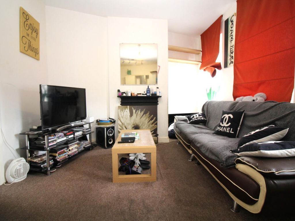 1 bed flat for sale in Fishponds Road, Fishponds, Bristol BS16, £140,000
