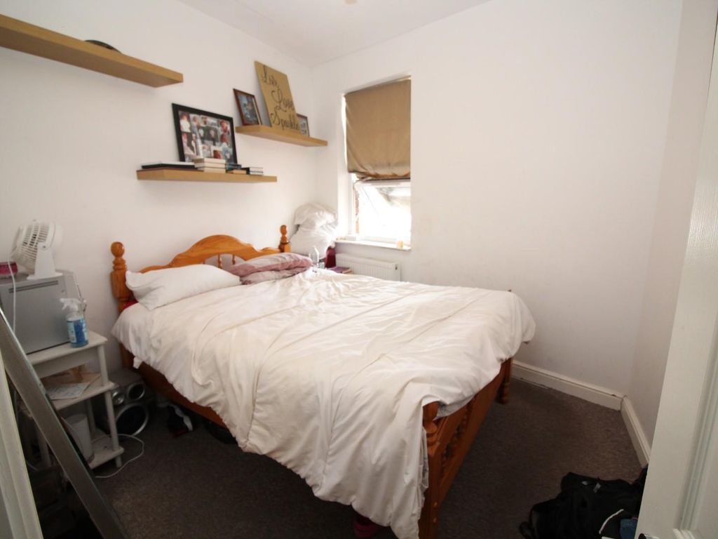 1 bed flat for sale in Fishponds Road, Fishponds, Bristol BS16, £140,000