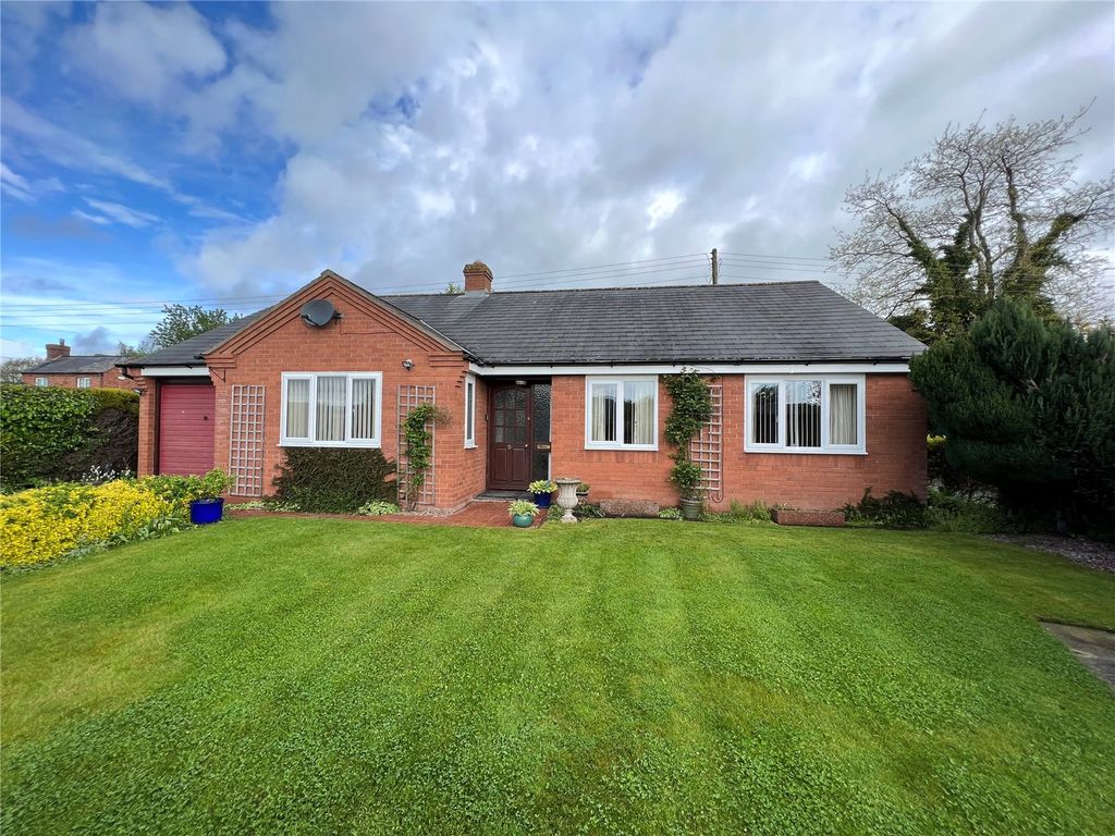2 bed bungalow for sale in Four Crosses, Llanymynech, Powys SY22, £269,950
