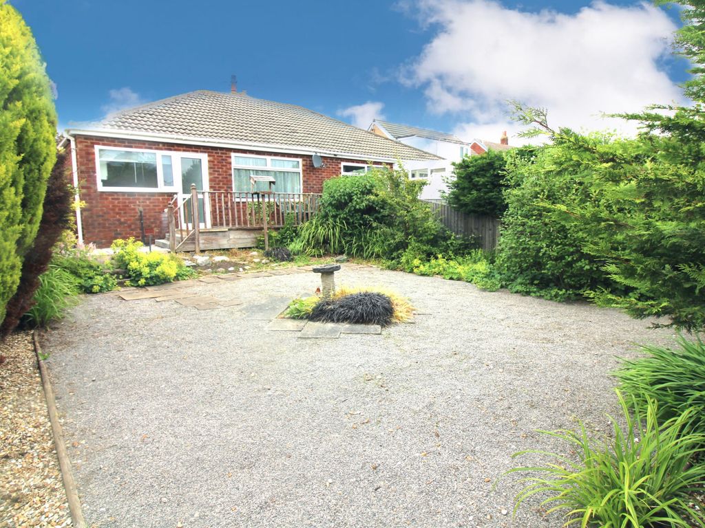 2 bed bungalow for sale in Hillside Close, Thornton FY5, £160,000
