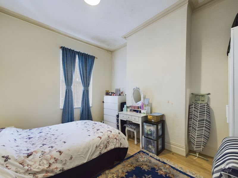 1 bed property for sale in Gladstone Place, Brighton BN2, £220,000