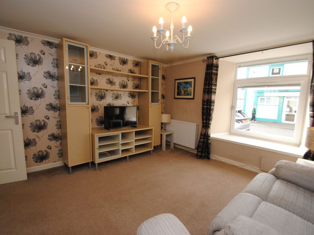 2 bed flat for sale in Primrose Court, Tillicoultry FK13, £75,000