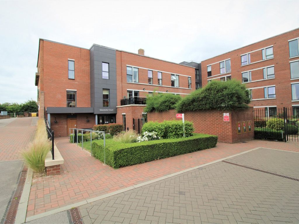 1 bed flat for sale in Little Glen Road, Glen Parva, Leicester, Leicestershire LE2, £147,500