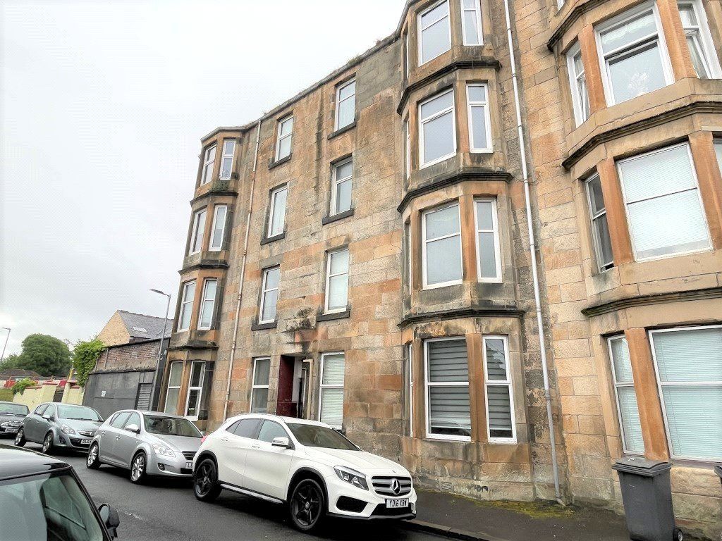 2 bed flat for sale in Highholm Street, Port Glasgow PA14, £22,000