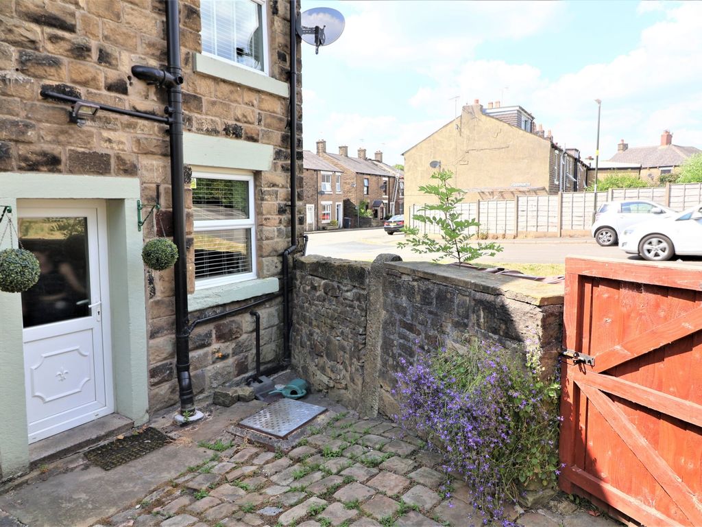 3 bed end terrace house for sale in Charlestown Road, Glossop SK13, £189,950