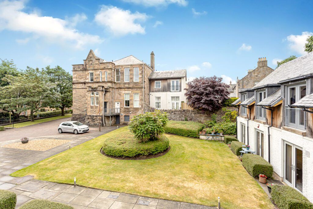2 bed flat for sale in Old School Court, Linlithgow EH49, £248,000