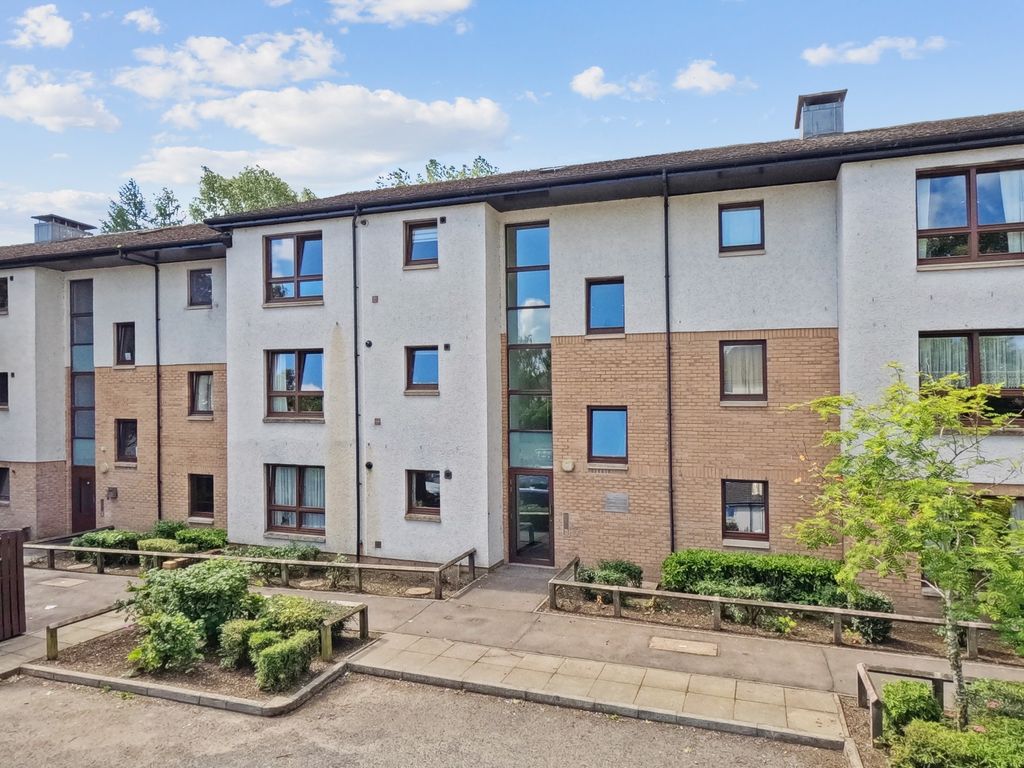 2 bed flat for sale in Culliven Court, Perth, Perthshire PH1, £35,000