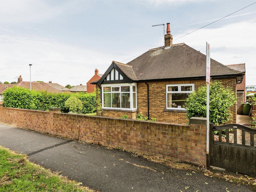 2 bed detached bungalow for sale in Broadway, Barnsley S70, £210,000