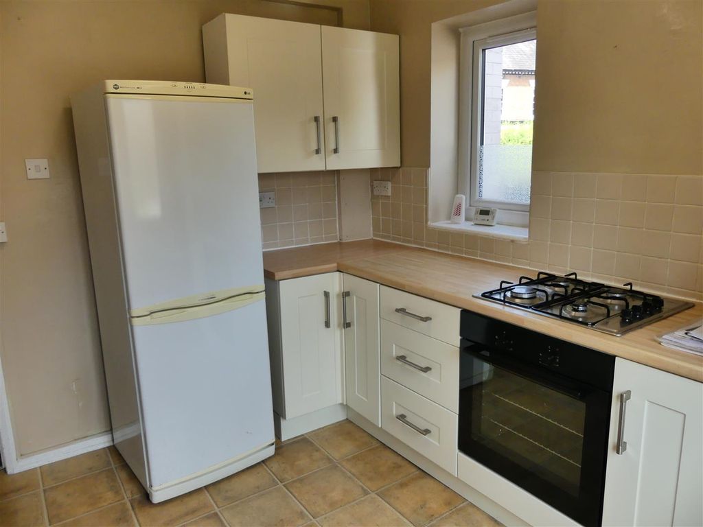 2 bed flat for sale in Barker Street, Nantwich, Cheshire CW5, £159,950