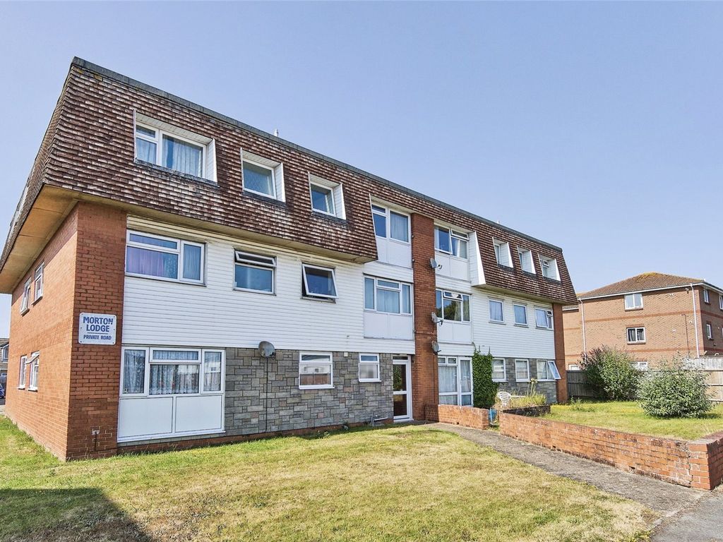 2 bed flat for sale in East Yar Road, Sandown, Isle Of Wight PO36, £150,000