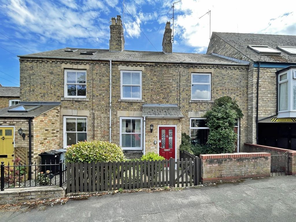 2 bed terraced house for sale in Empingham Road, Stamford PE9, £310,000