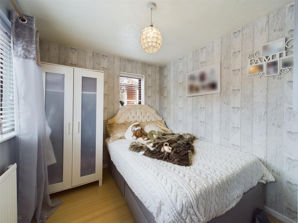 3 bed detached house for sale in Summerfields, Rhostyllen, Wrexham LL14, £270,000