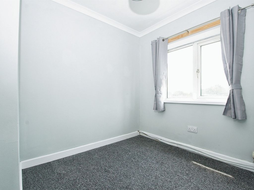 3 bed maisonette for sale in Wool Pitch, Greenmeadow, Cwmbran NP44, £130,000