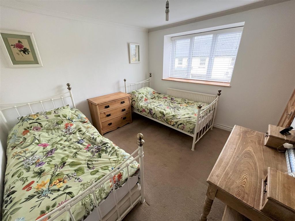 4 bed cottage for sale in Woodside Street, Cinderford GL14, £315,000