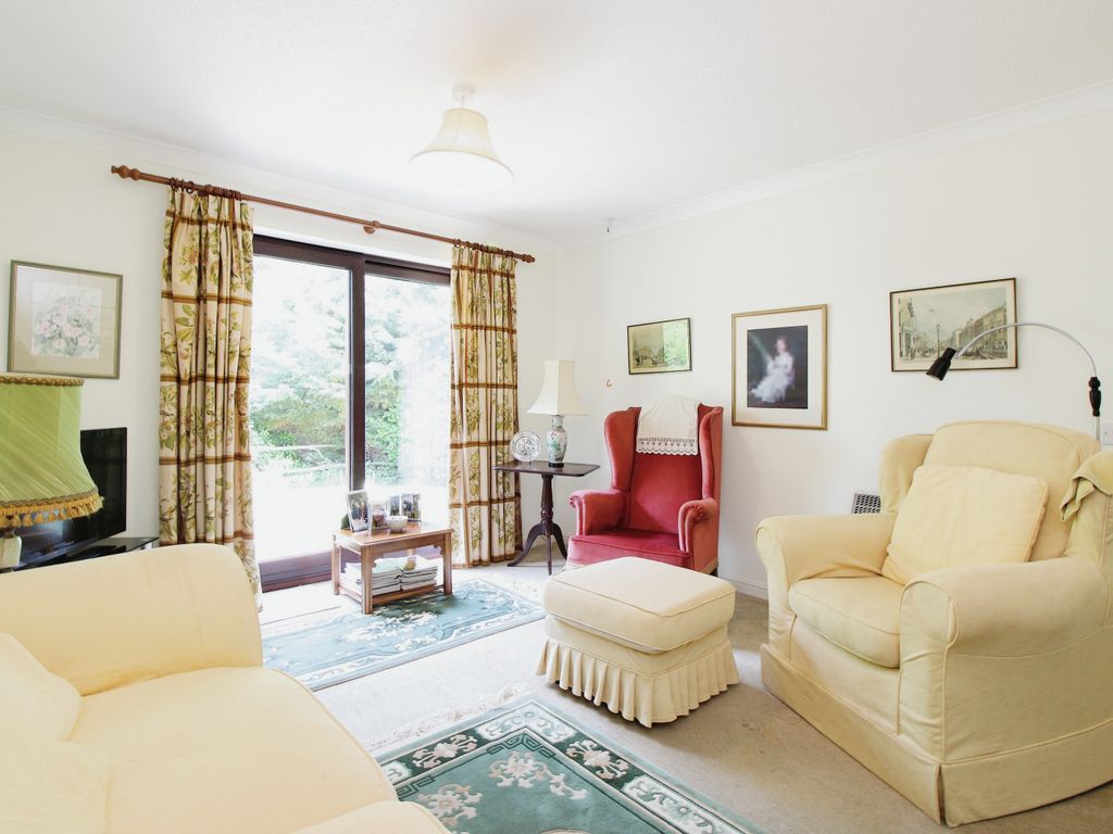 2 bed flat for sale in Spring Meadow, New Road, Midhurst, West Sussex GU29, £210,000