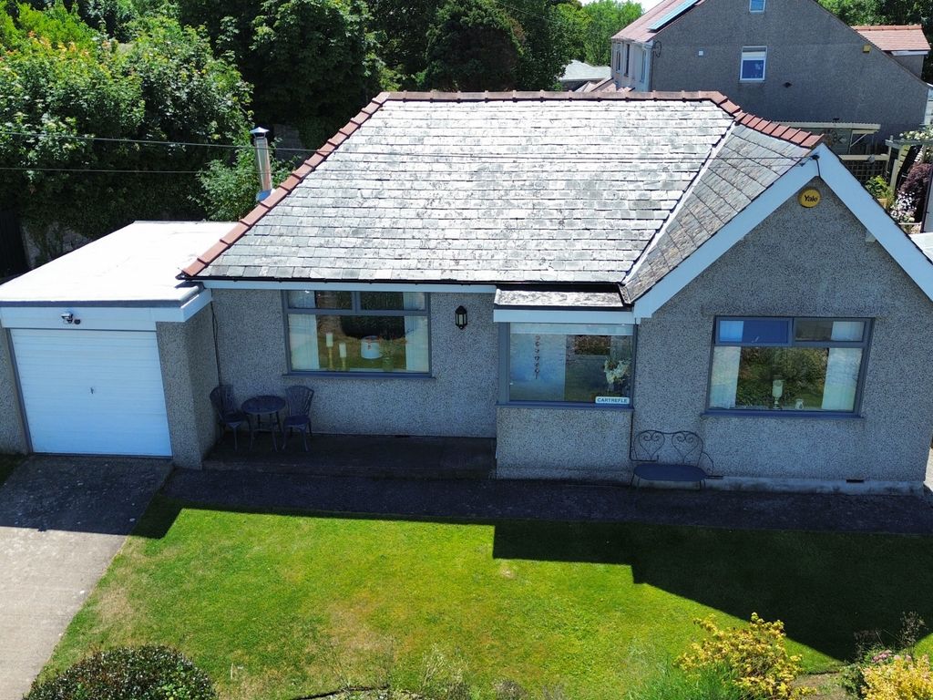 3 bed bungalow for sale in Ffordd Y Llan, Llysfaen LL29, £290,000