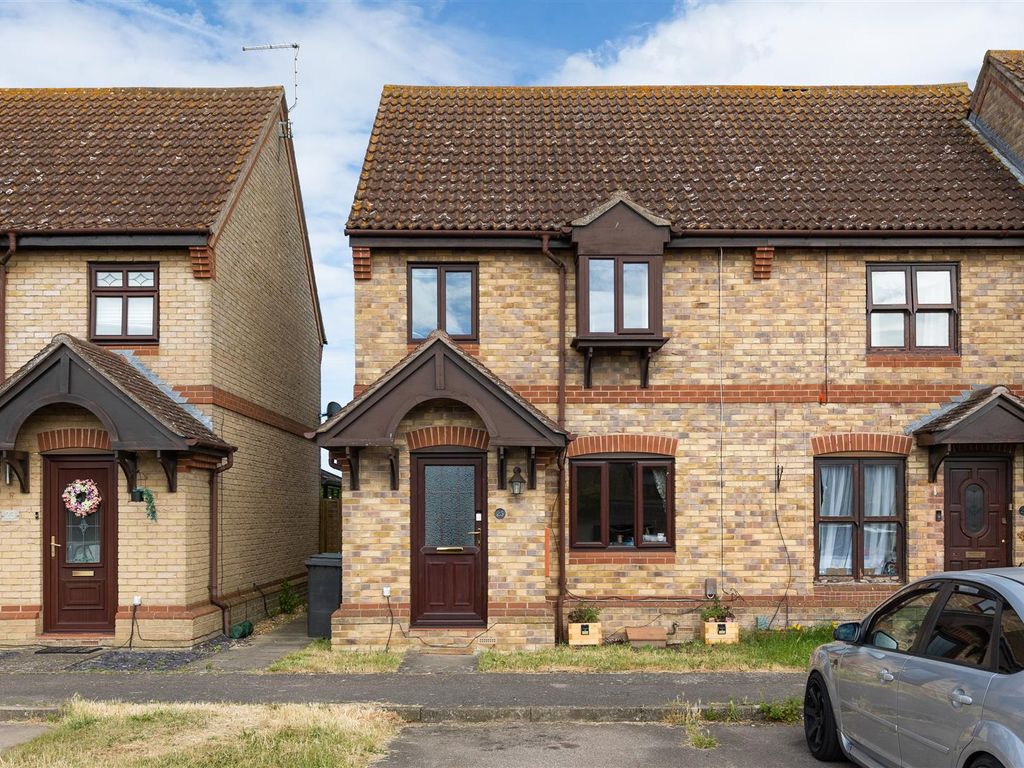 3 bed end terrace house for sale in Old School Walk, Arlesey, Beds SG15, £300,000