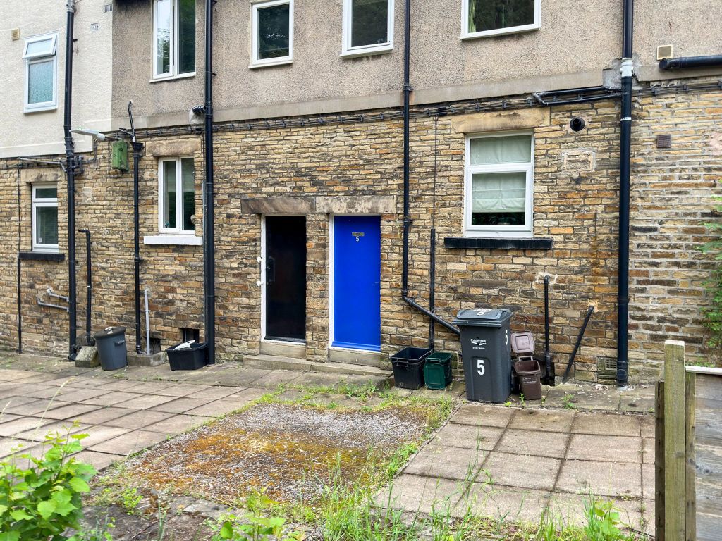 2 bed terraced house for sale in Elm Terrace, Brighouse HD6, £150,000