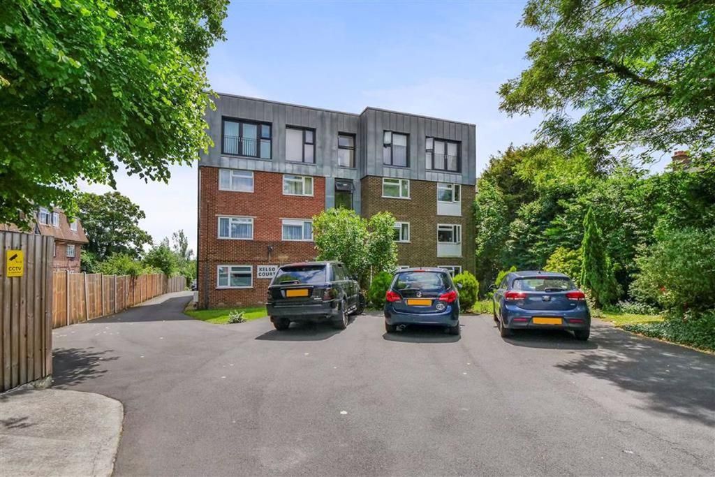 1 bed flat for sale in Kelso Court, Anerley Park, Penge, London SE20, £220,000