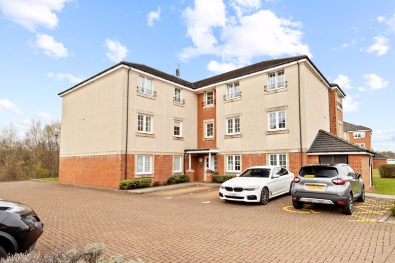 2 bed flat for sale in Orissa Drive, Dumbarton G82, £154,000