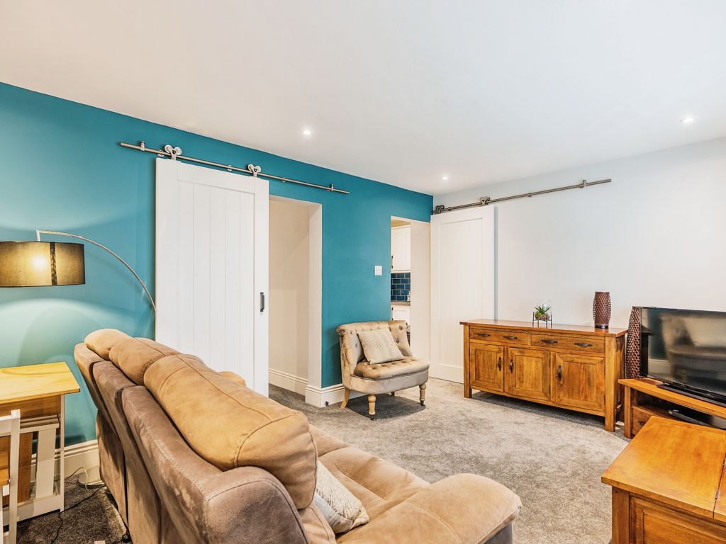 2 bed flat for sale in Fountain Street, Ulverston LA12, £150,000