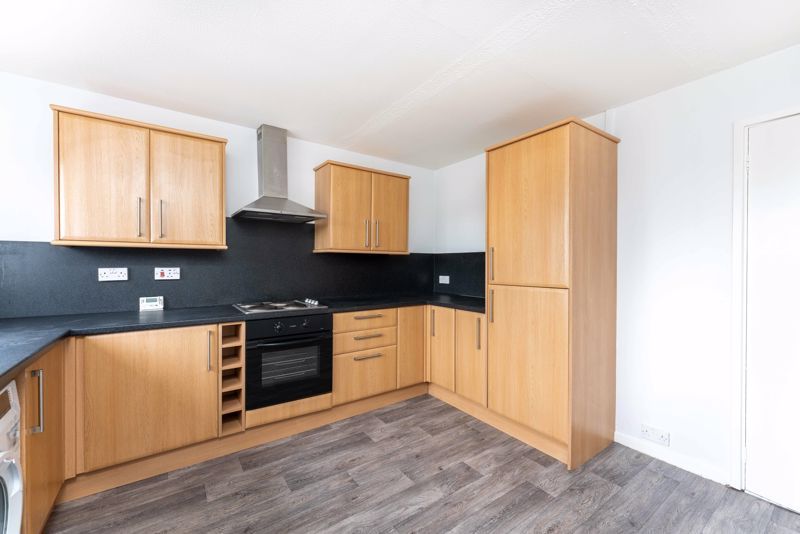 2 bed flat for sale in Mavisbank, Loanhead EH20, £145,000