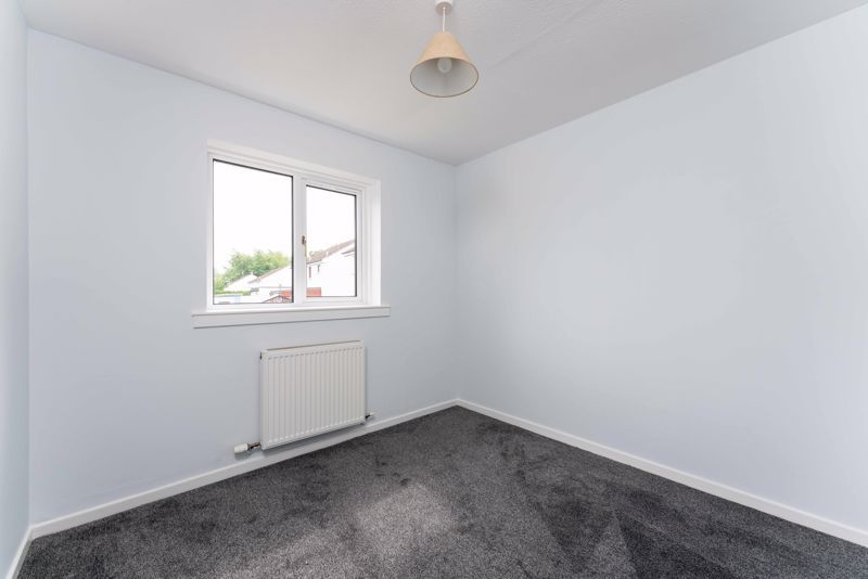 2 bed flat for sale in Mavisbank, Loanhead EH20, £145,000