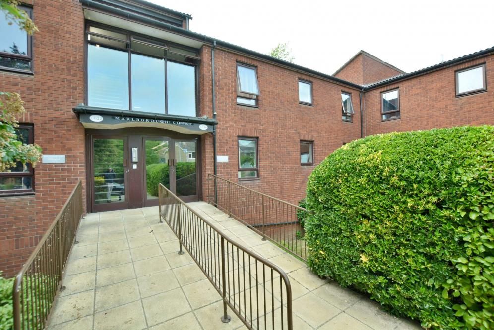 1 bed flat for sale in Allenview Road, Wimborne BH21, £165,000