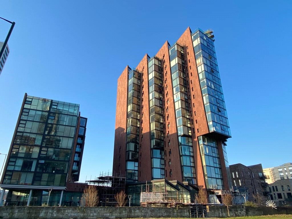 2 bed flat for sale in Great Ancoats Street, Manchester M4, £154,999