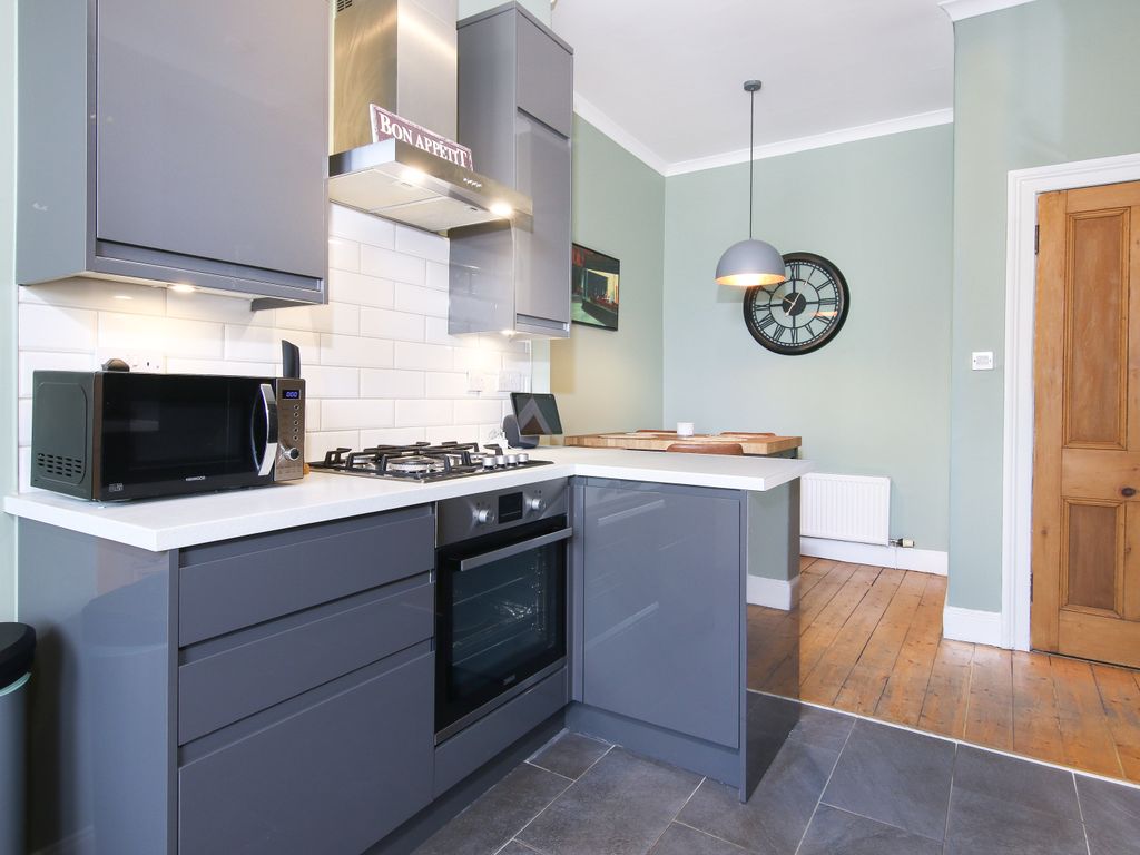 1 bed flat for sale in 8/2 Chancelot Terrace, Trinity, Edinburgh EH6, £260,000