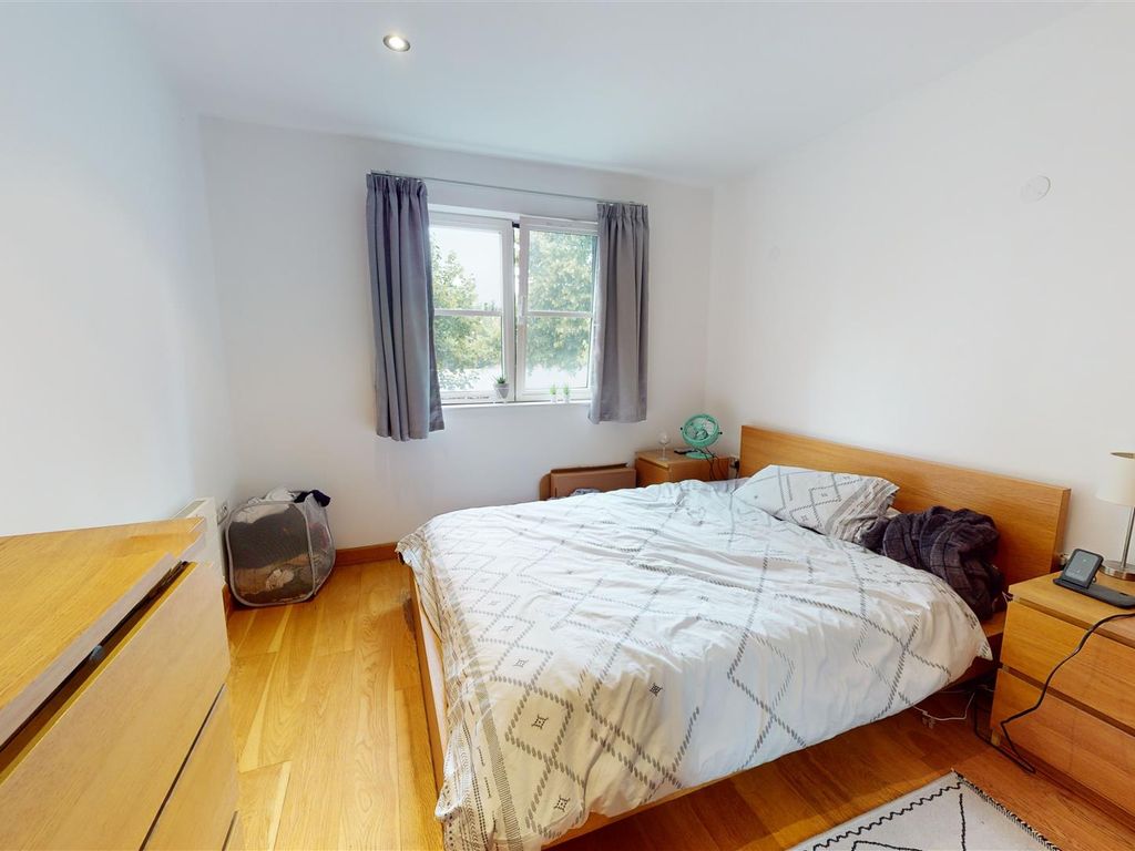 2 bed flat for sale in Magretian Place, Cardiff Bay, Cardiff CF10, £225,000