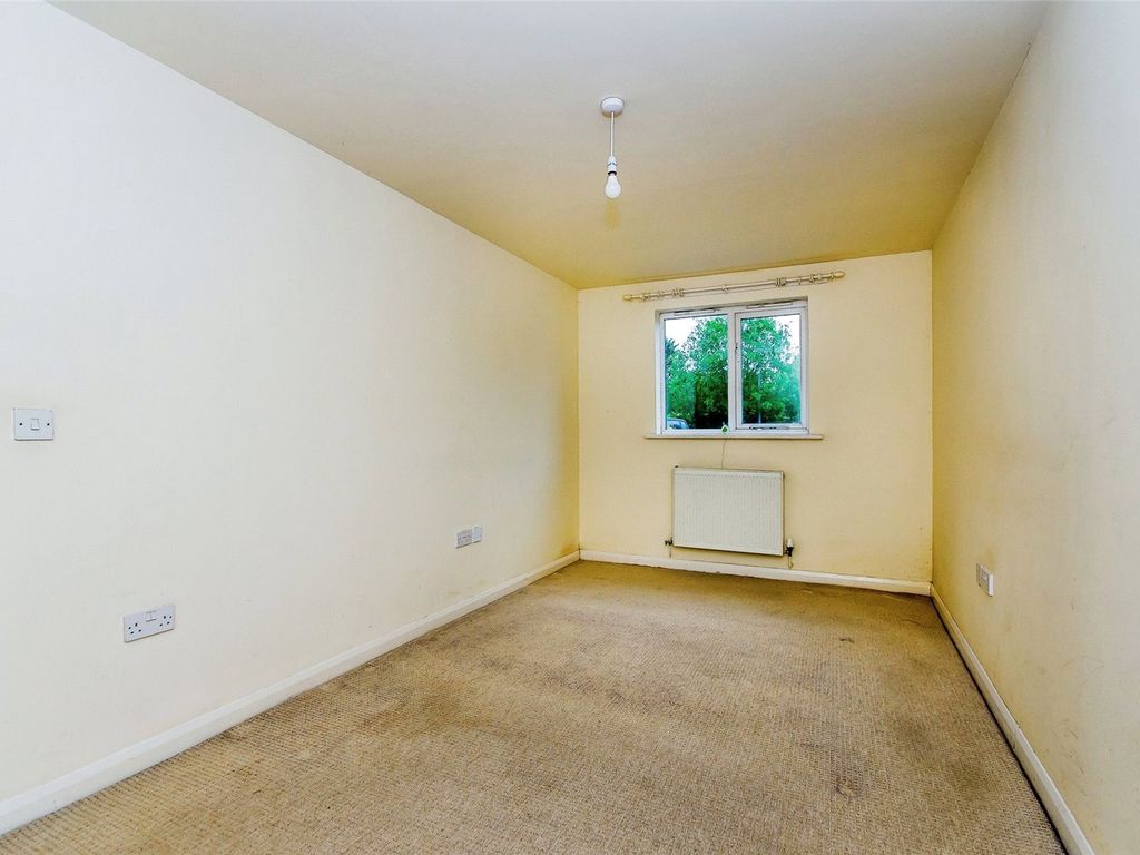 2 bed flat for sale in Oaklands, Peterborough, Cambridgeshire PE1, £110,000