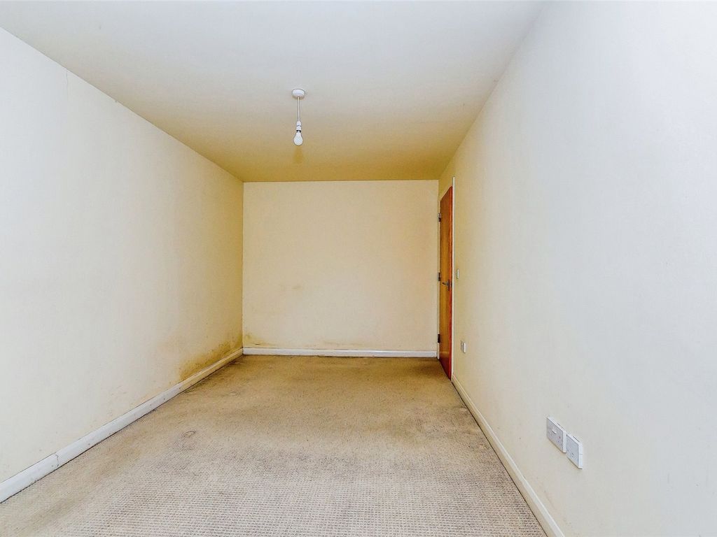 2 bed flat for sale in Oaklands, Peterborough, Cambridgeshire PE1, £110,000
