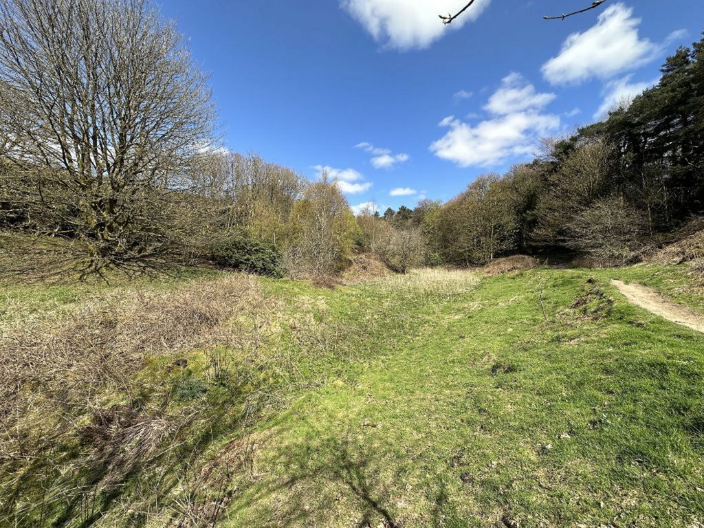 Land for sale in Spring Wells, Keighley BD22, £100,000