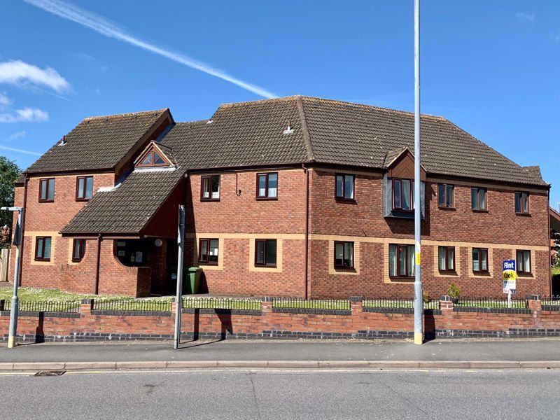 2 bed flat for sale in Jamieson Court, Melrose Place, Hereford HR4, £125,000