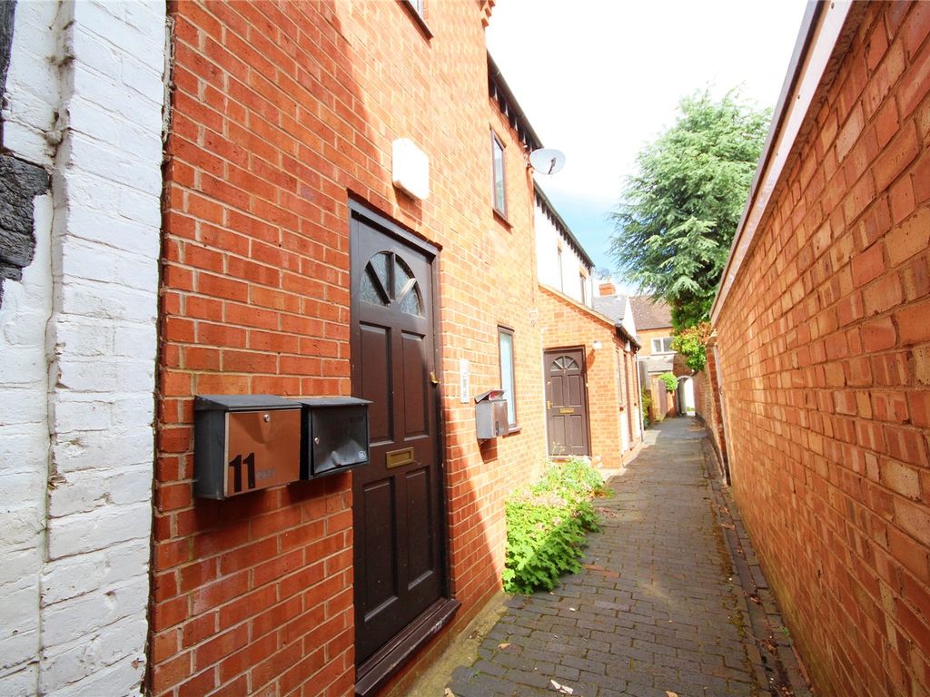 1 bed flat for sale in Davis Alley, Tewkesbury, Gloucestershire GL20, £100,000