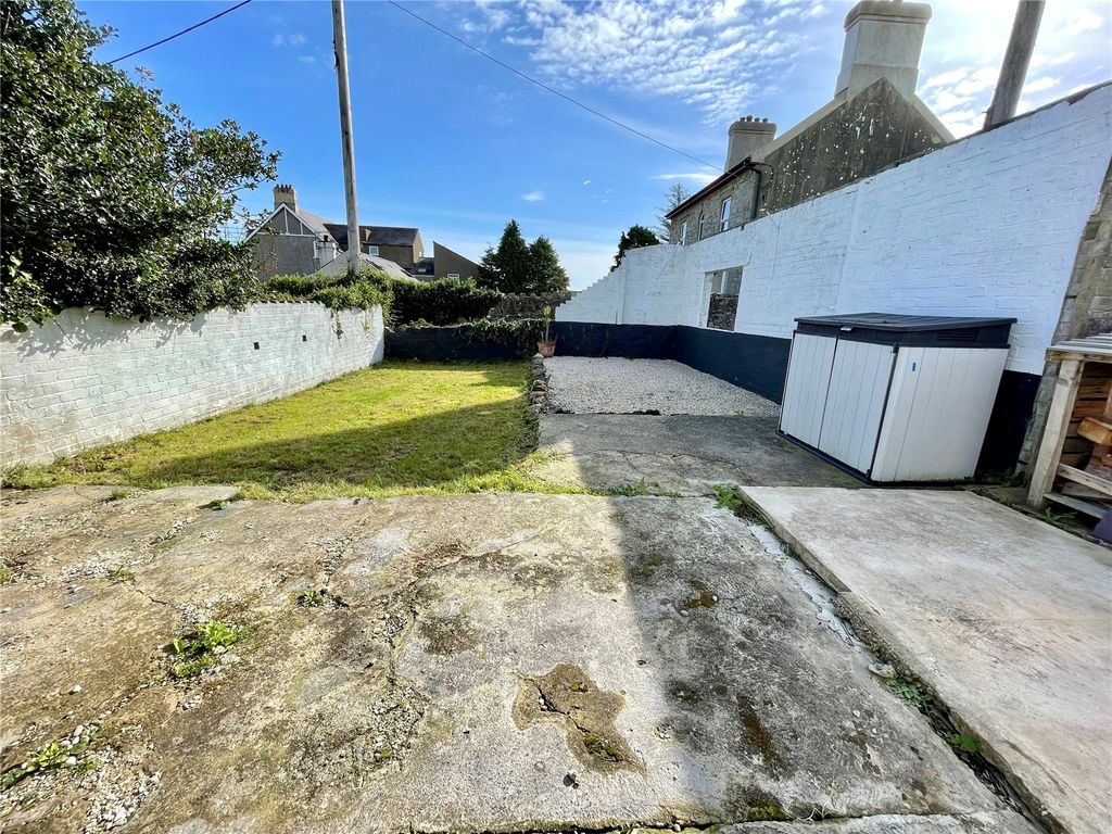 3 bed bungalow for sale in Llanbedrog, Gwynedd LL53, £320,000