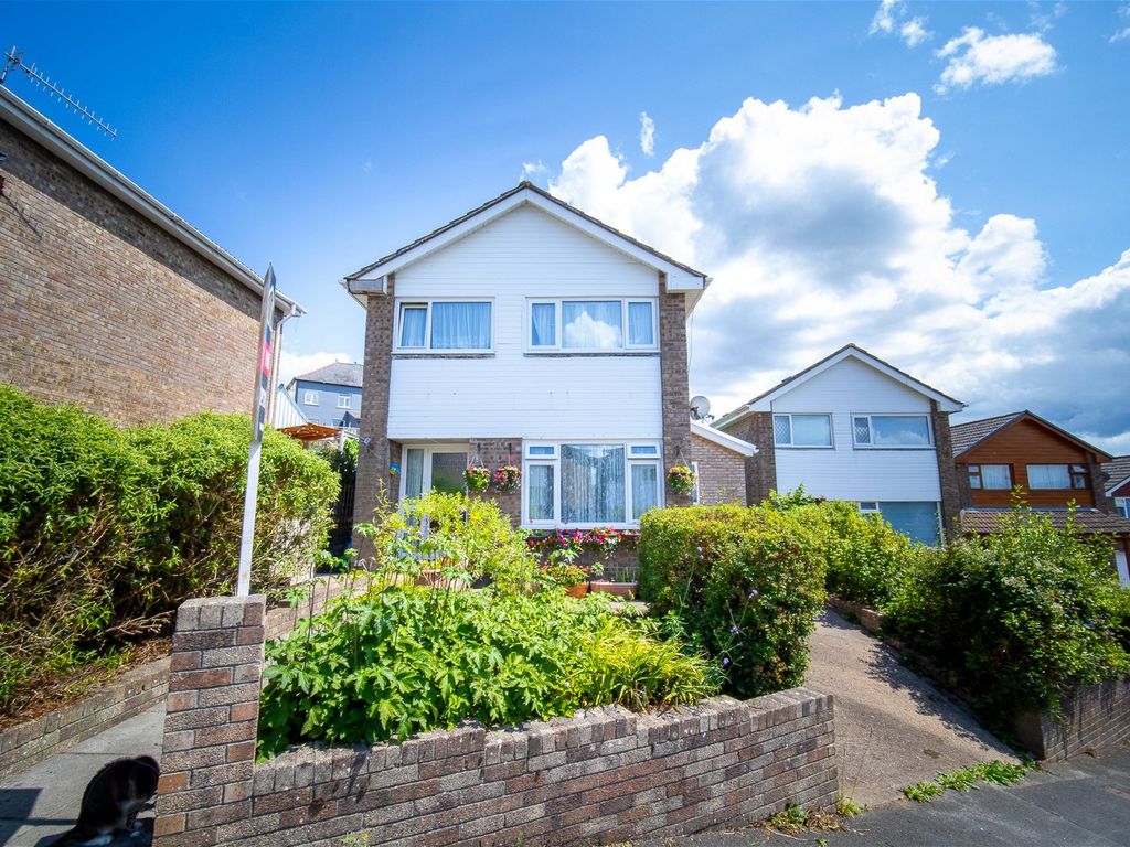 3 bed detached house for sale in Greenacre Drive, Bedwas, Caerphilly CF83, £225,000