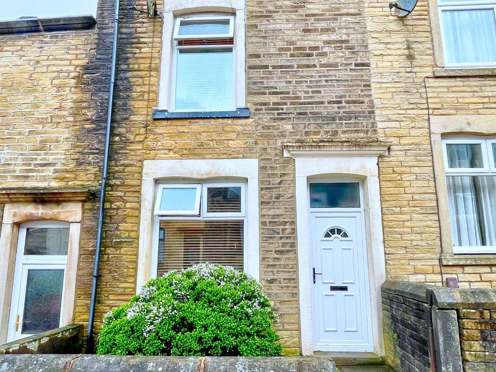 3 bed terraced house for sale in Hall Street, Colne BB8, £75,000